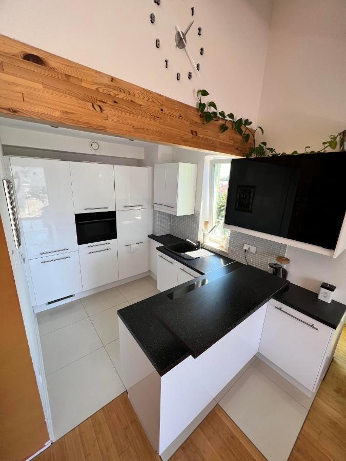 Apartament Loft Z Antresola W Gdansku Apartment Bagian luar foto